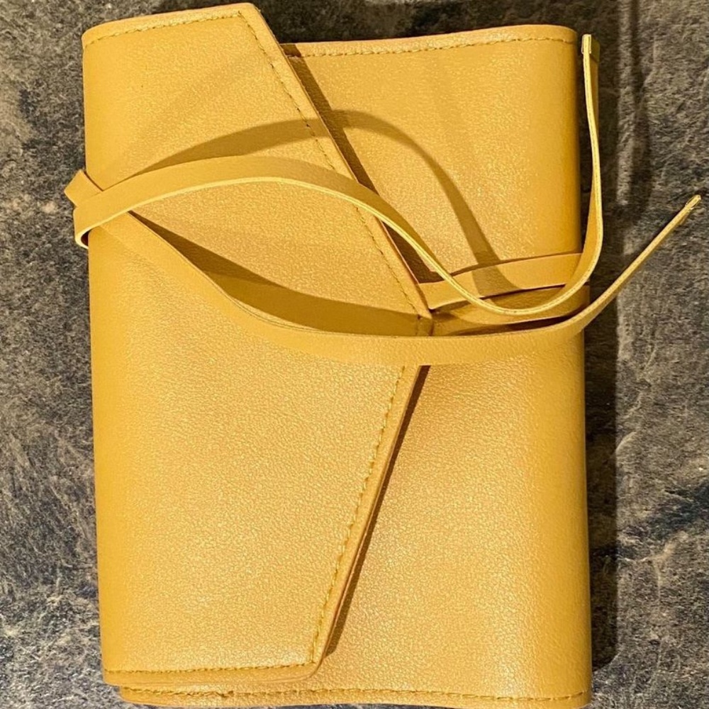 Goldenrod Organizer Roll NEW